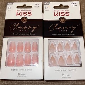 KISS classy glue on nails. Sold individually